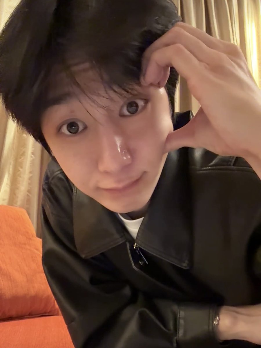 채링🍅 tweet media