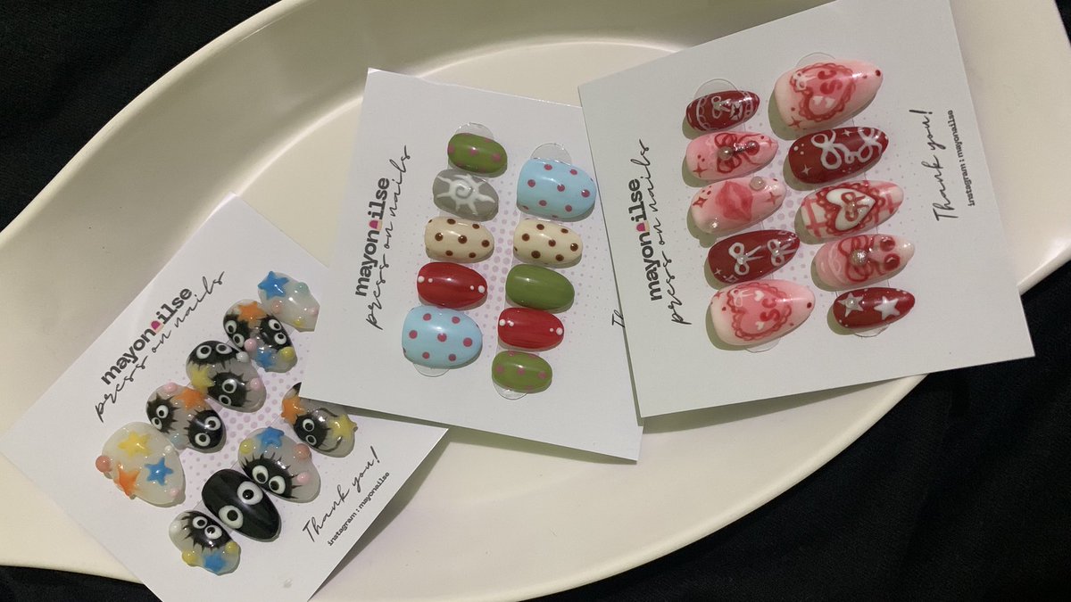 custom press on nails tweet media