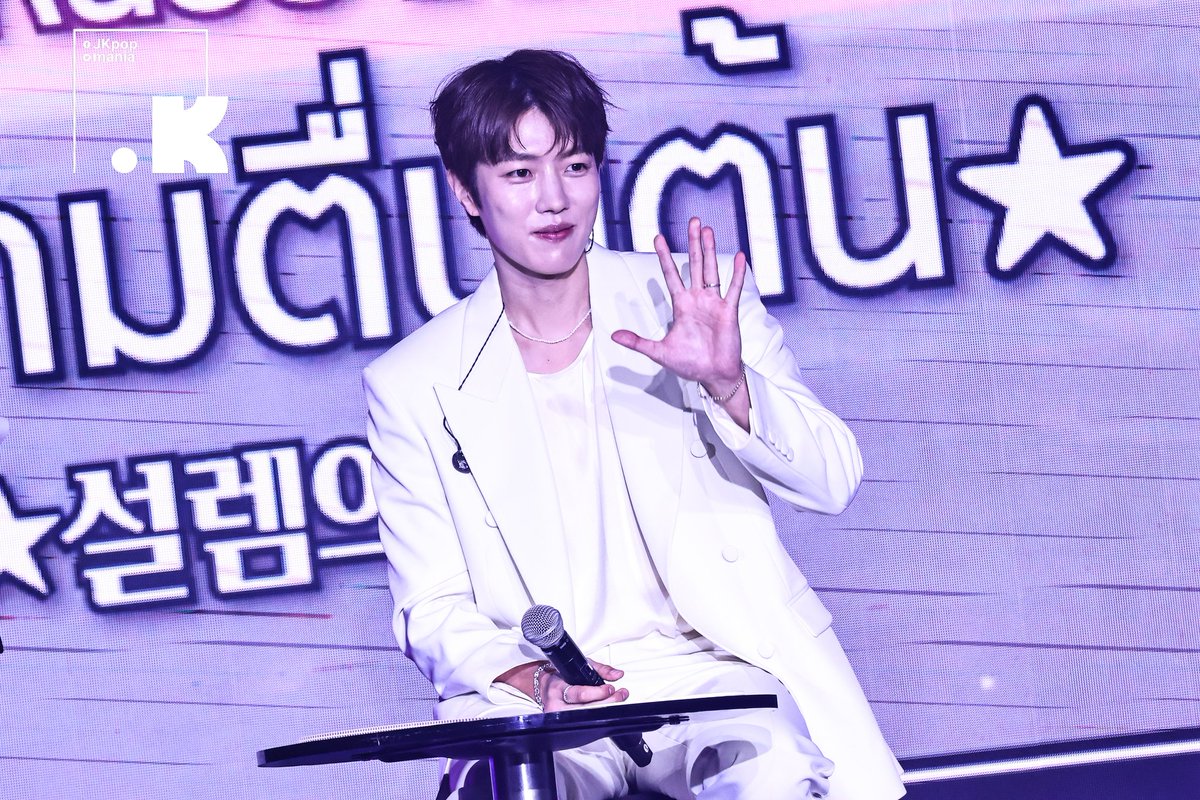 JKpopmania tweet media