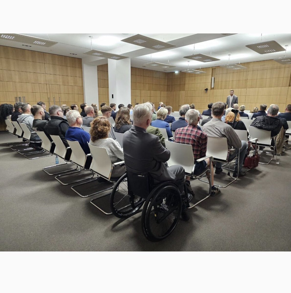 Maximilian Kneller, MdB tweet media