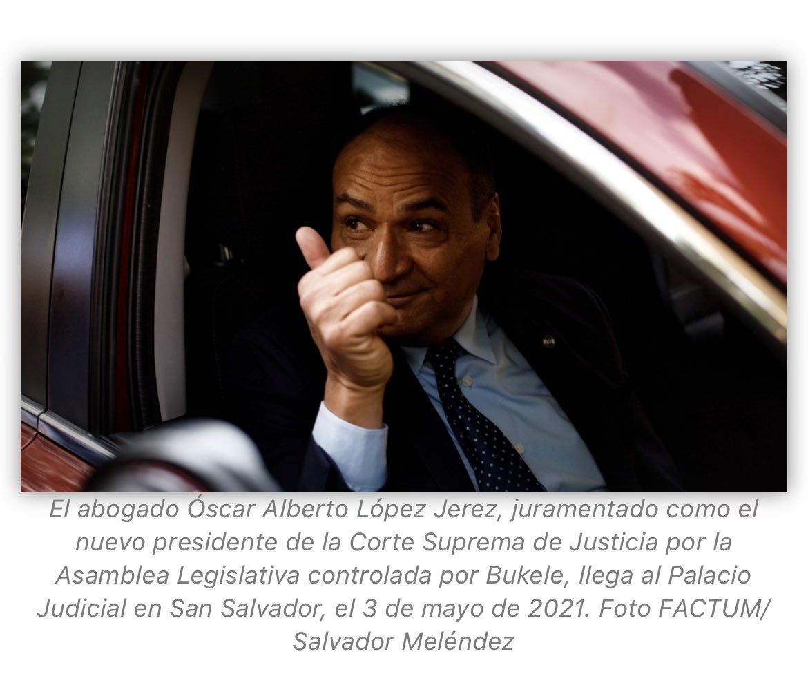 #ElSalvador | Uno de los personajes que también participó activamente en el Golpe a los magistrados legítimos de Sala de lo Constitucional de la <a href="/CorteSupremaSV/">Corte Suprema de Justicia de El Salvador</a>, en mayo de 2021, fue Oscar López Jerez, juramentado luego como “presidente De facto” de la Corte. 

Lopez Jerez,