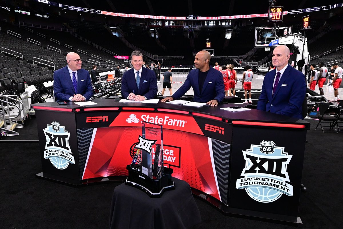 bhofheimer_espn's tweet image. For the first time, ESPN's @CollegeGameDay is live from the @Big12Conference Men's Championship.

@ReceDavis @SethOnHoops @RealJayWilliams &amp;amp; @JayBilas are live from Kansas City now on ESPN, previewing the full Saturday slate of #ChampWeek matchups.

📸 via @ESPNImages