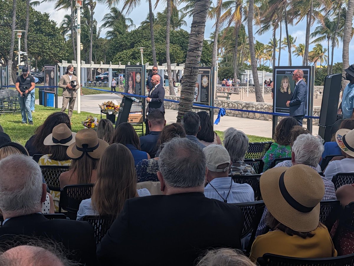 Jay Collins tweet media