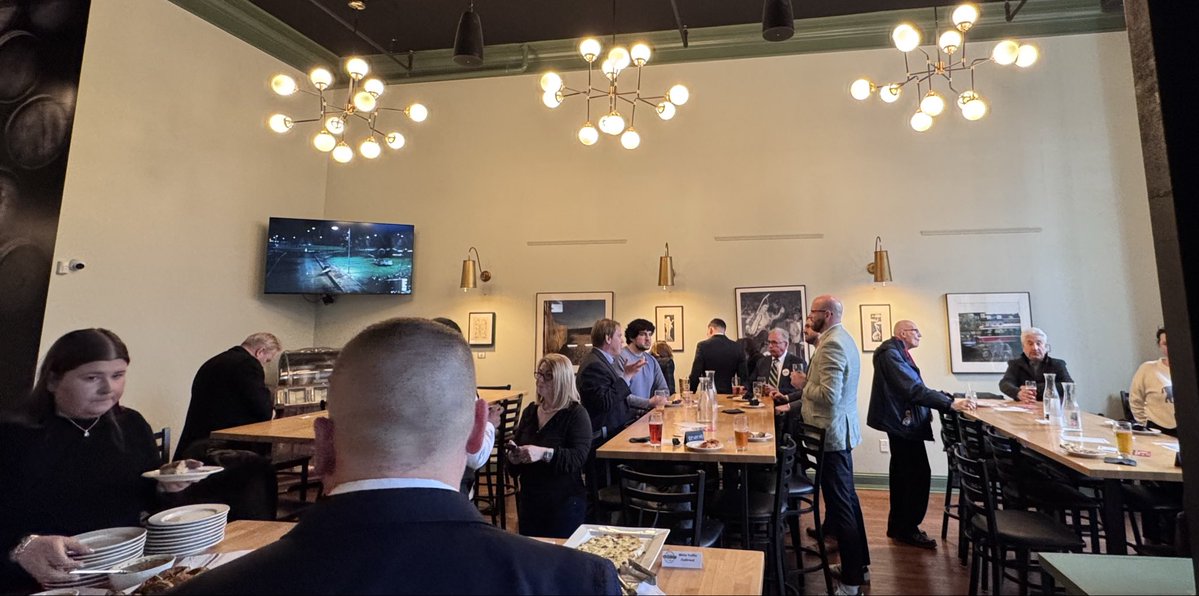 Joe Burns tweet media