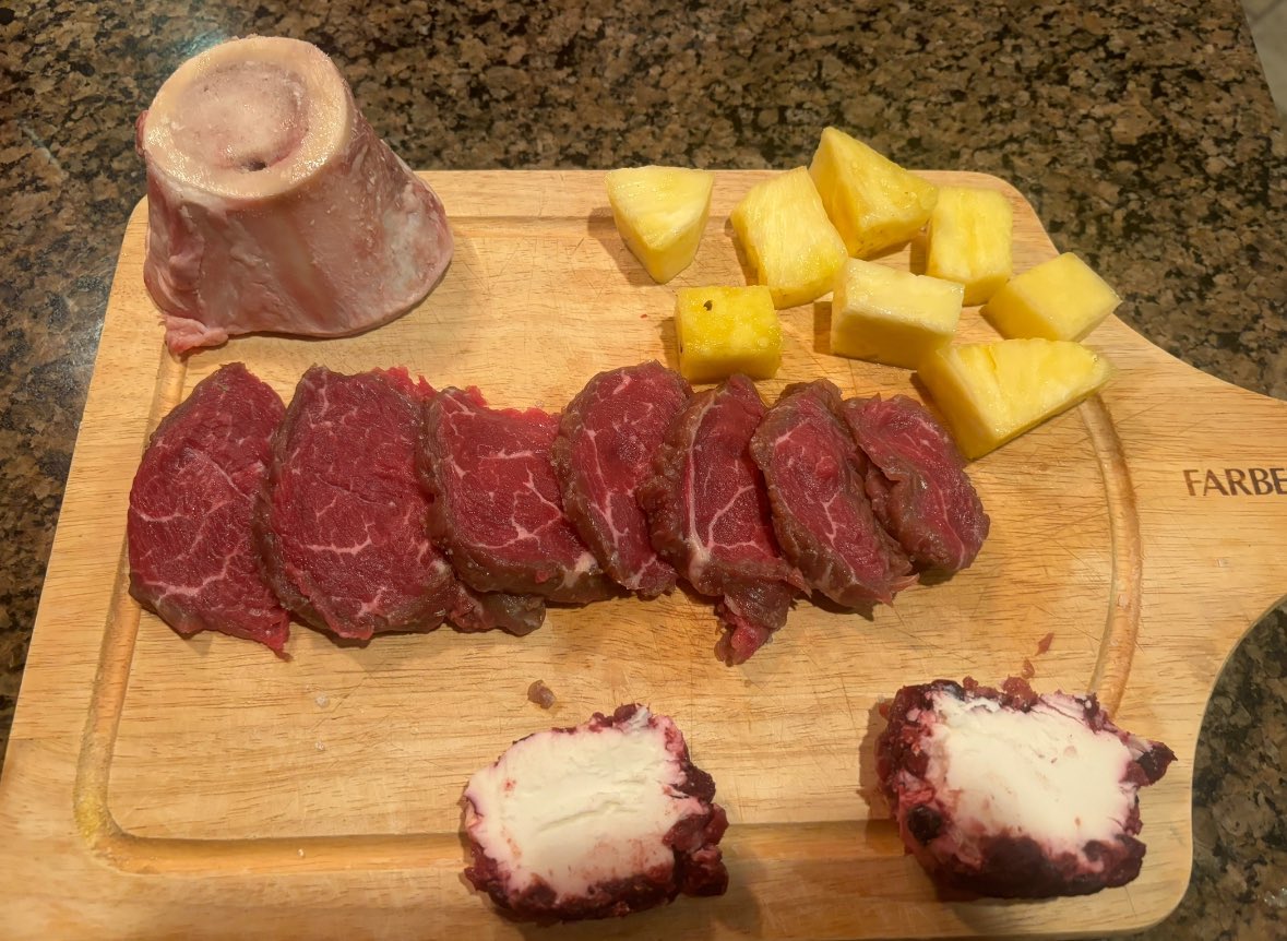 LUKEY ✣ tweet media