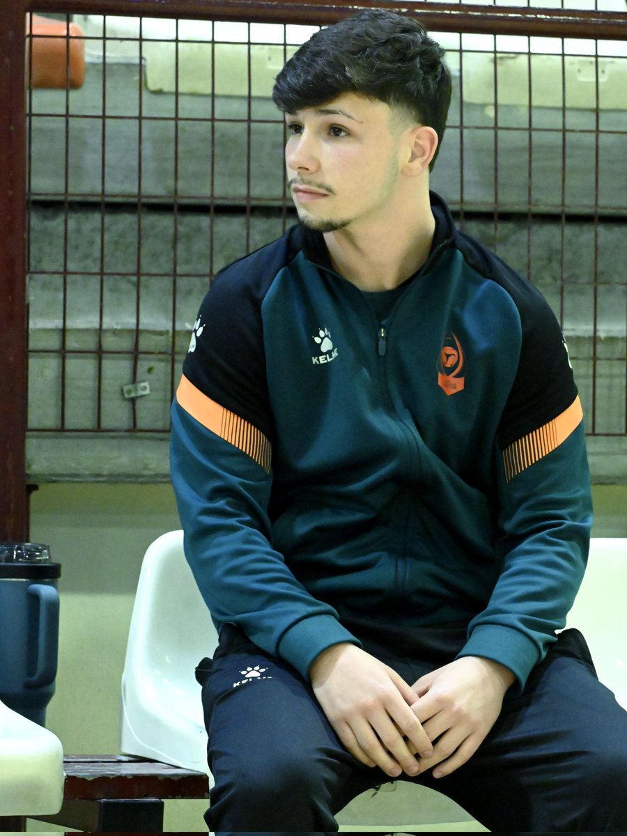 CFS_Pinatar's tweet image. 💎¡Otra 𝐣𝐨𝐲𝐚 de la #CFSFactory que se abre hueco en el primer equipo!

👏🏻¡Enhorabuena a Rubén Vidal, jugador del Joasan Construcciones CFS Pinatar, por su estreno en una convocatoria del primer equipo!

#LevanteZambúPinatarCA