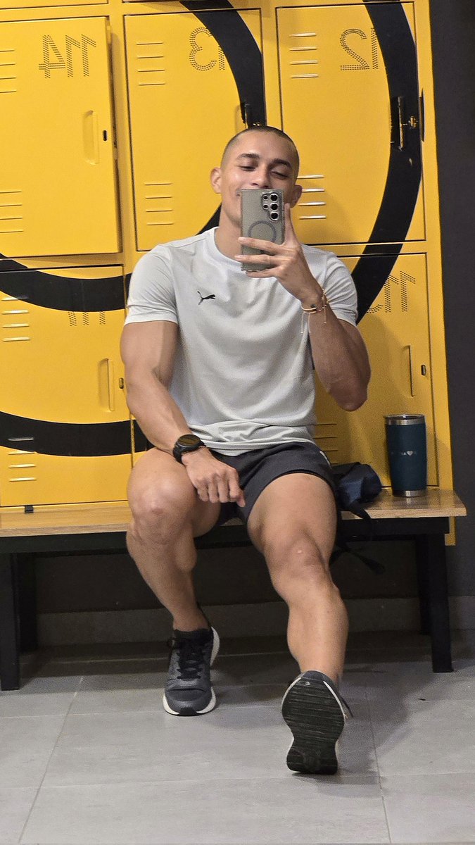 MarioMNarvaez's tweet photo. We've been working out... hard!! 💪🏻💪🏻💪🏻 https://t.co/Sd50EMf7e8