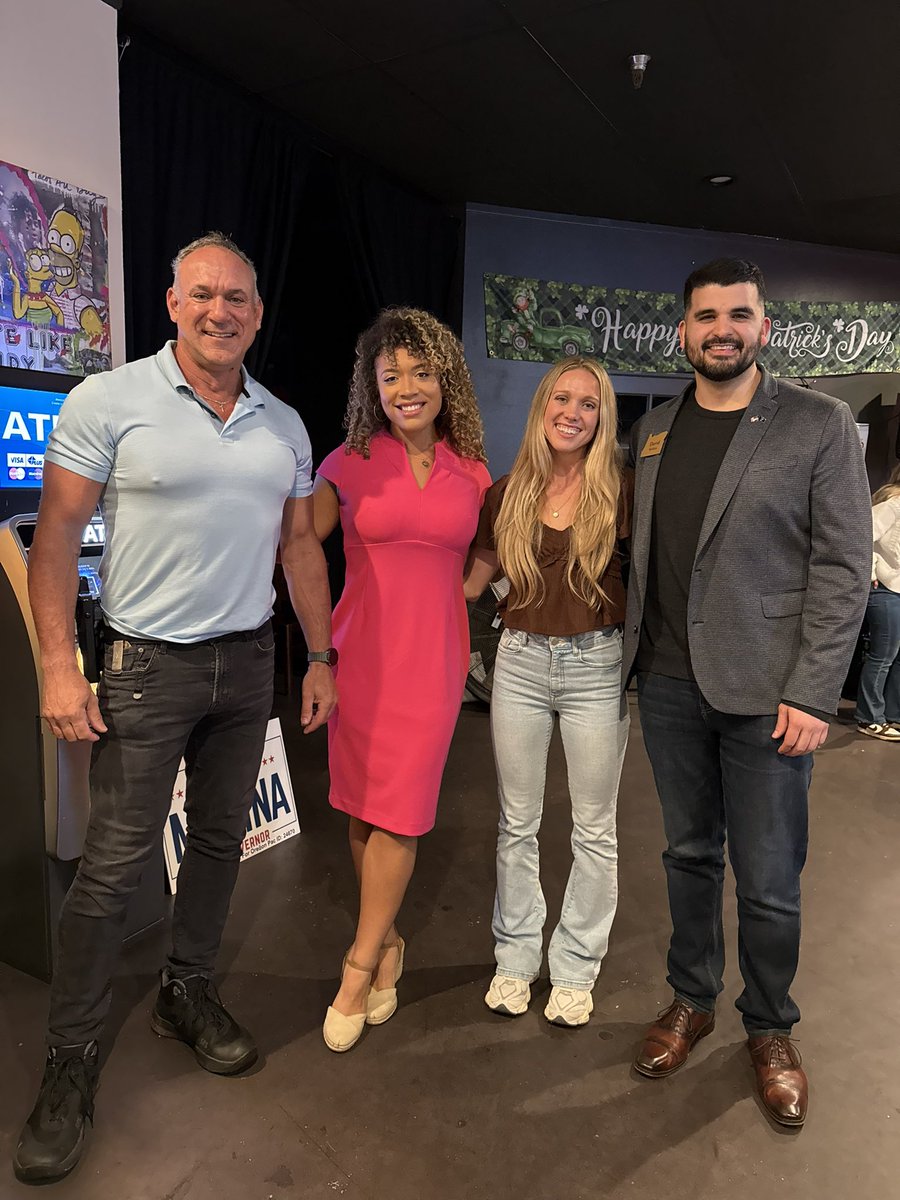davidmedinapdx's tweet photo. THANK YOU to all who came out to the meet and greet with @SavannahCraven5 last night! 

What a great evening of fellowship, encouragement and even some karaoke! Savannah is incredibly smart and inspiring! It was an honor to hear her share about her work and her time meeting Charlie Kirk.

Thank you, Savannah, for your support and keep up the great work!
