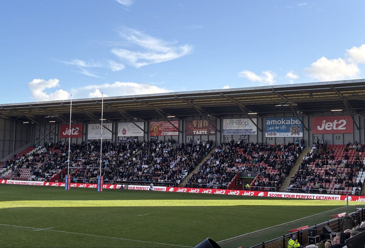 Dan Tomlinson tweet media