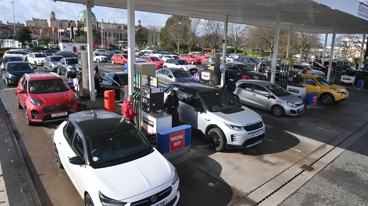 Mirror Breaking News tweet media