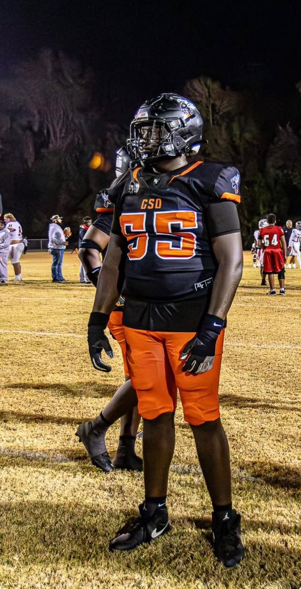 Hawthorne High School tweet media