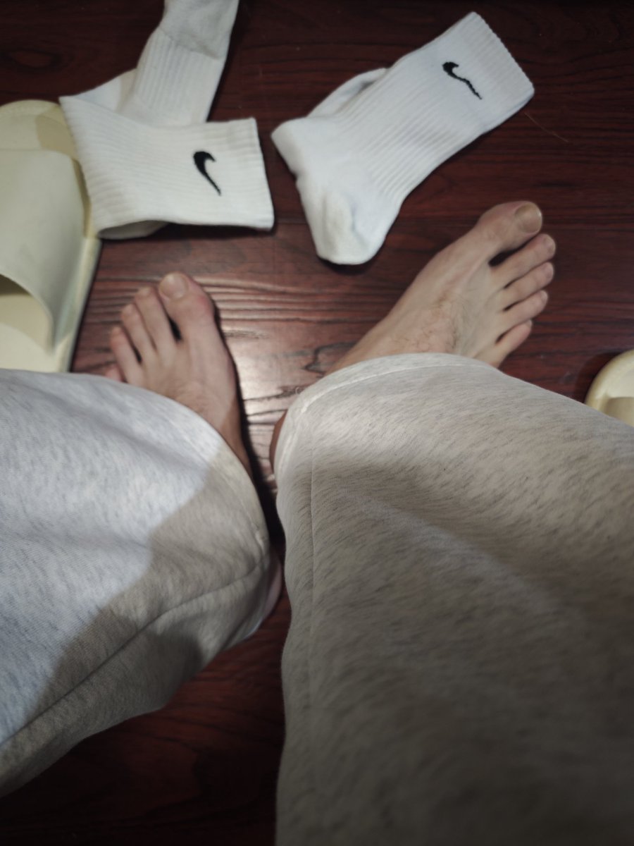 LAY_阿壹 tweet media