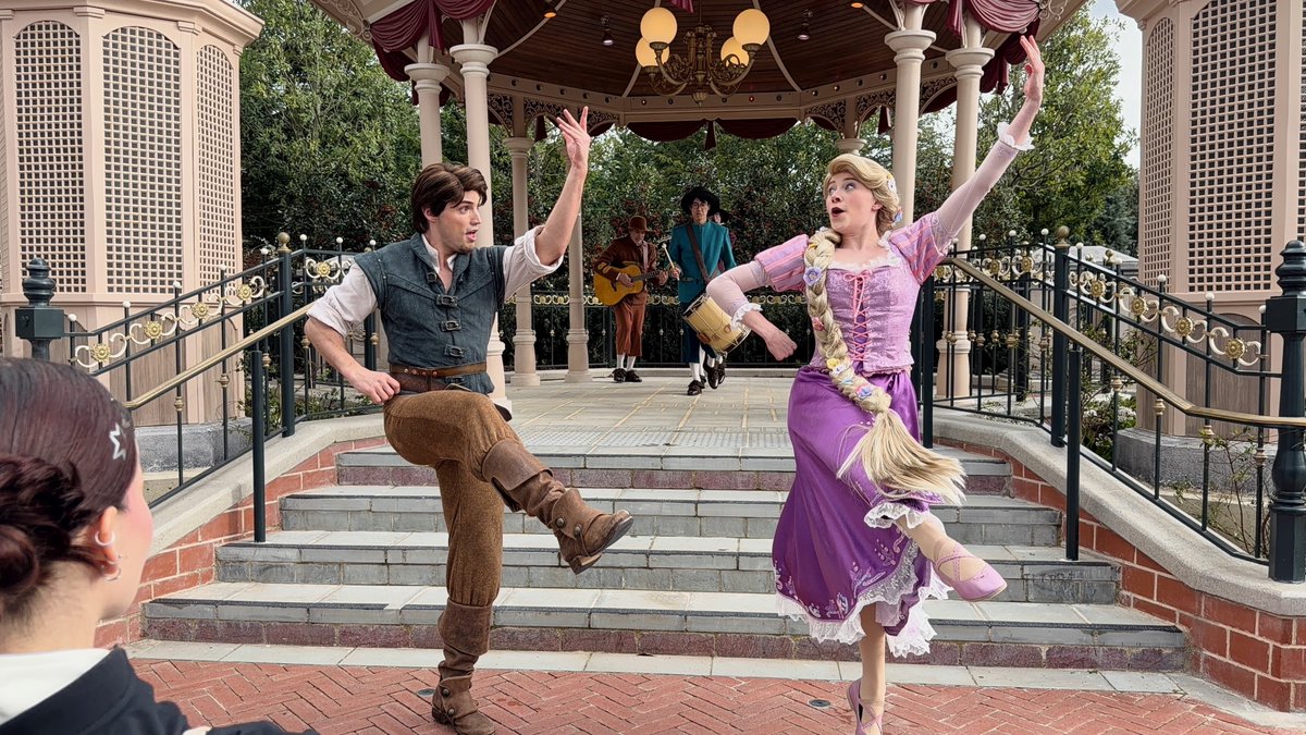 dlrpfans tweet media