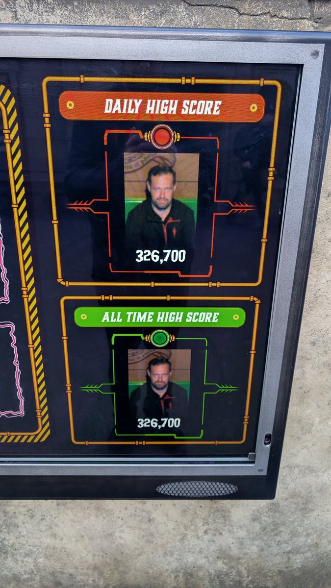 UK Theme Parks tweet media