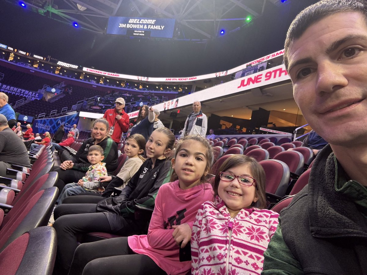 CoachDeininger's tweet photo. #MACtion 2nd half of Miami vs Toledo game. Let's go rockets https://t.co/EHyxgSLIAY