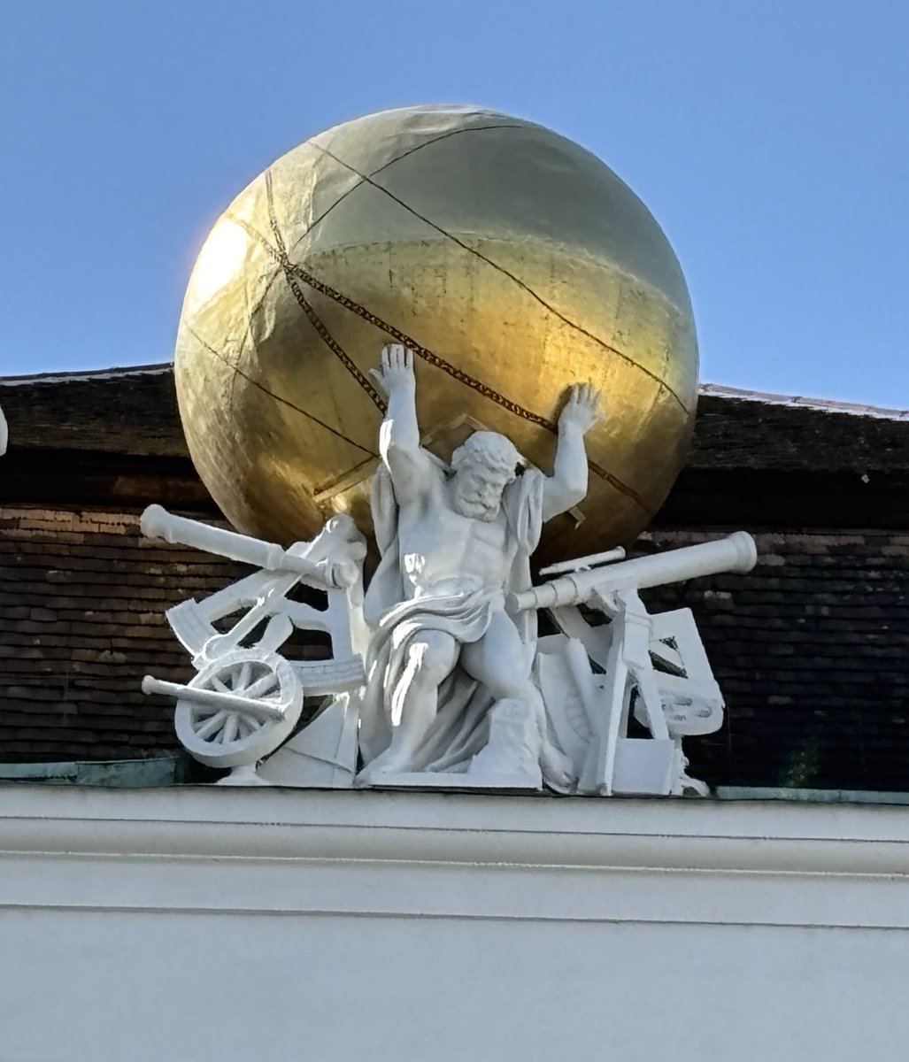 Roxanne Hoge tweet media