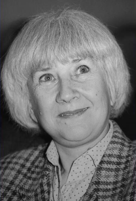 Заслуженная артистка РСФСР Людмила Аринина умерла на 100-м году жизни, сообщается в Telegram-канале театра "Мастерская Петра Фоменко".