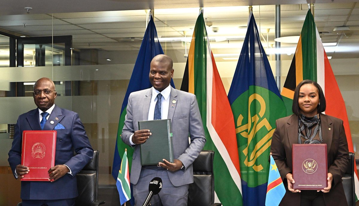 Talk kin.cd tweet media