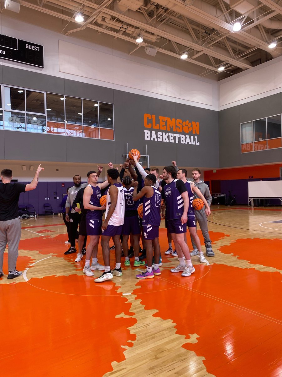 Young Harris Basketball tweet media