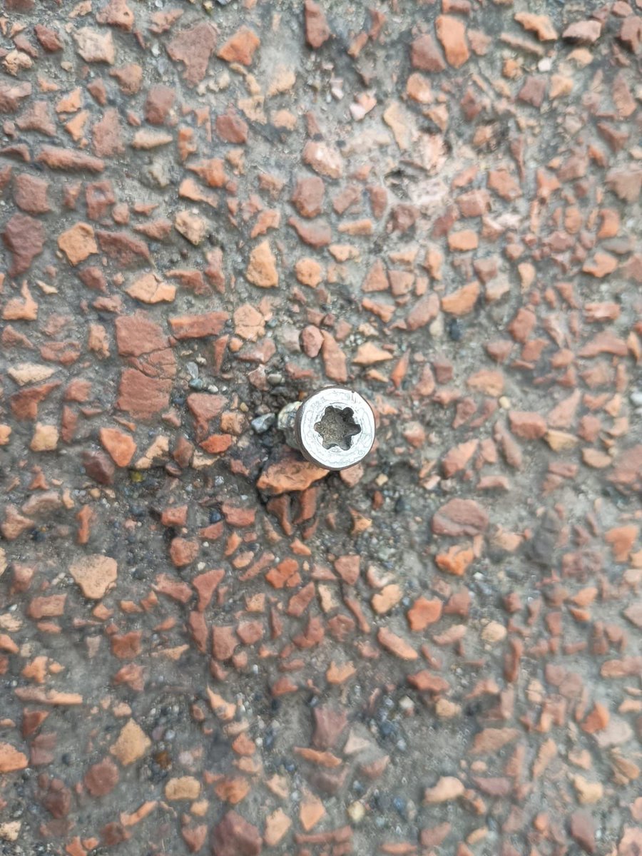 Dublin Commuters tweet media