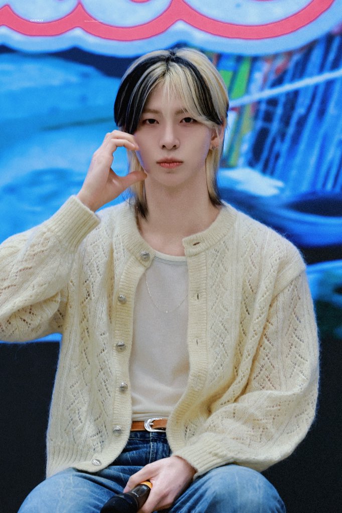 𝐎𝐍𝐄𝐖𝐀𝐘 tweet media