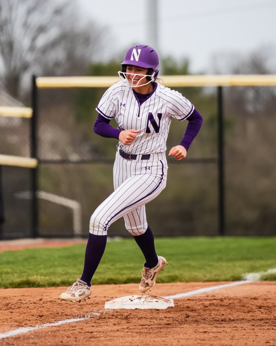 Northwestern Softball tweet media