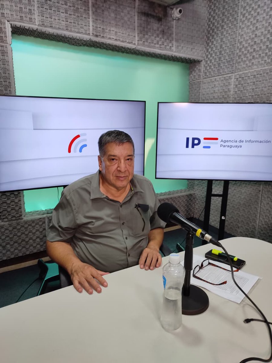 En #InvestigandoDeUNA con <a href="/MilsonGodoy/">Milson De Jesús Godoy Caballero</a> y con el Dr. Pedro Caballero nos visita el 🗣️Prof. Dr. Hugo Mendoza, historiador y docente para hablarnos del conflicto entre Estados Unidos  e Irán

🔴En vivo por la #920AM, por nuestro canal de TV 📺15.2 y por 📺<a href="/ParaguayTVHD/">Paraguay TV</a>