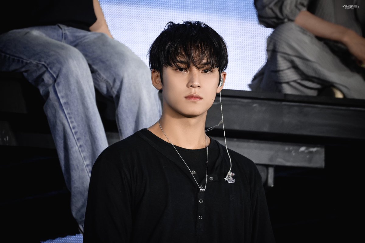 𝐏𝐡𝐚𝐧𝐭𝐨𝐦 𝟒𝟎𝟔 tweet media