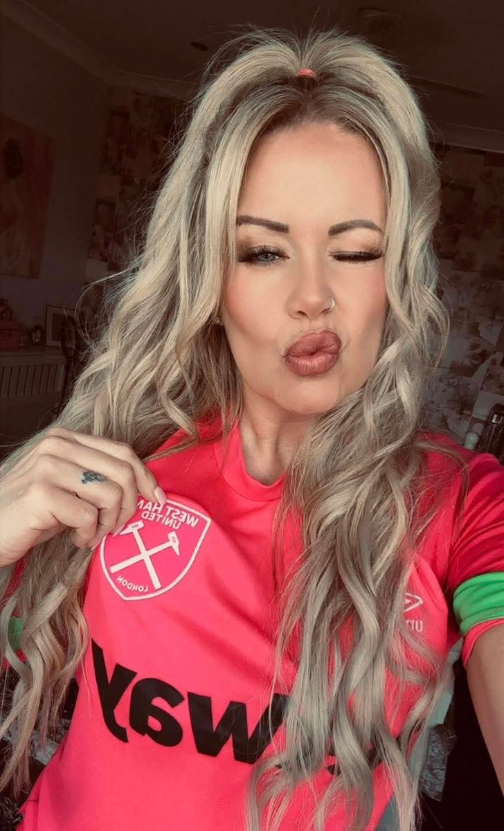 Football Away Days Club tweet media