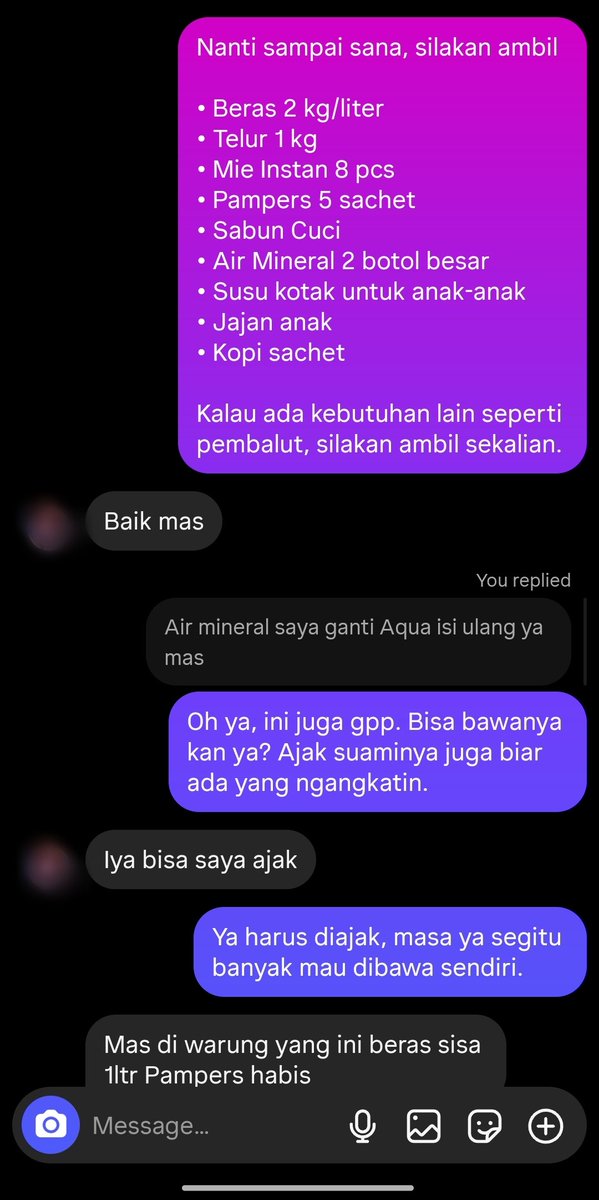 miftahrizaq_'s tweet photo. Di saat banyak orang bersiap menyambut lebaran dengan suka cita, ternyata masih banyak juga yang malam ini memikirkan hal yang sangat sederhana, "besok makan apa?".

Bukan karena malas.
Bukan karena tidak bekerja.
Hanya mungkin hidup sedang menguji sabar dan perjuangannya. https://t.co/I19Vs0RZvS