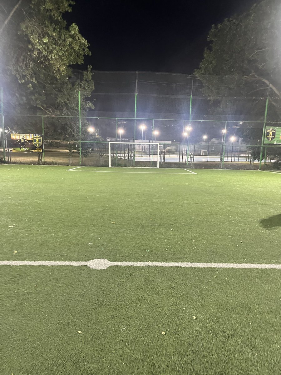 jihurt73's tweet photo. De vuelta por las canchas! ⚽️ https://t.co/2Ed9bpH3L5