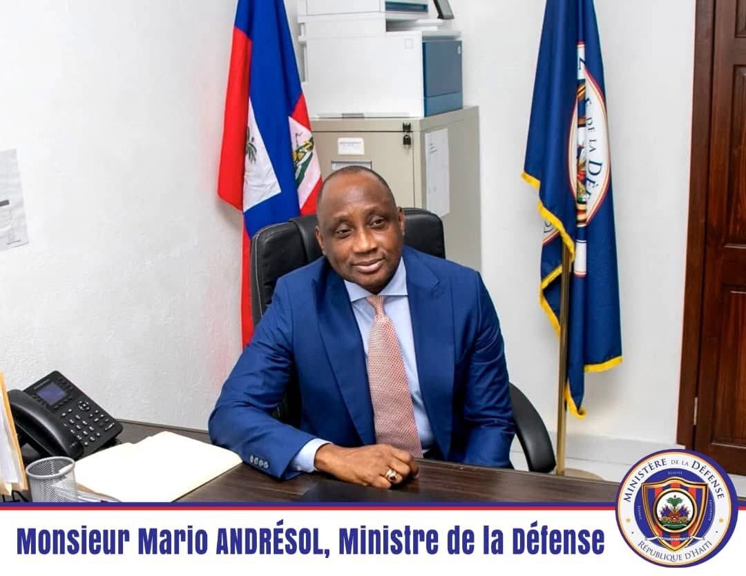pierrealain59's tweet photo. Sur le compte Facebook du ministère de la Défense, le ministre @Mario_Andresol a publié son curriculum vitae.

À lire ici 👇👇👇

https://t.co/aUvQYNnUTp https://t.co/Y1g1Bv9aih