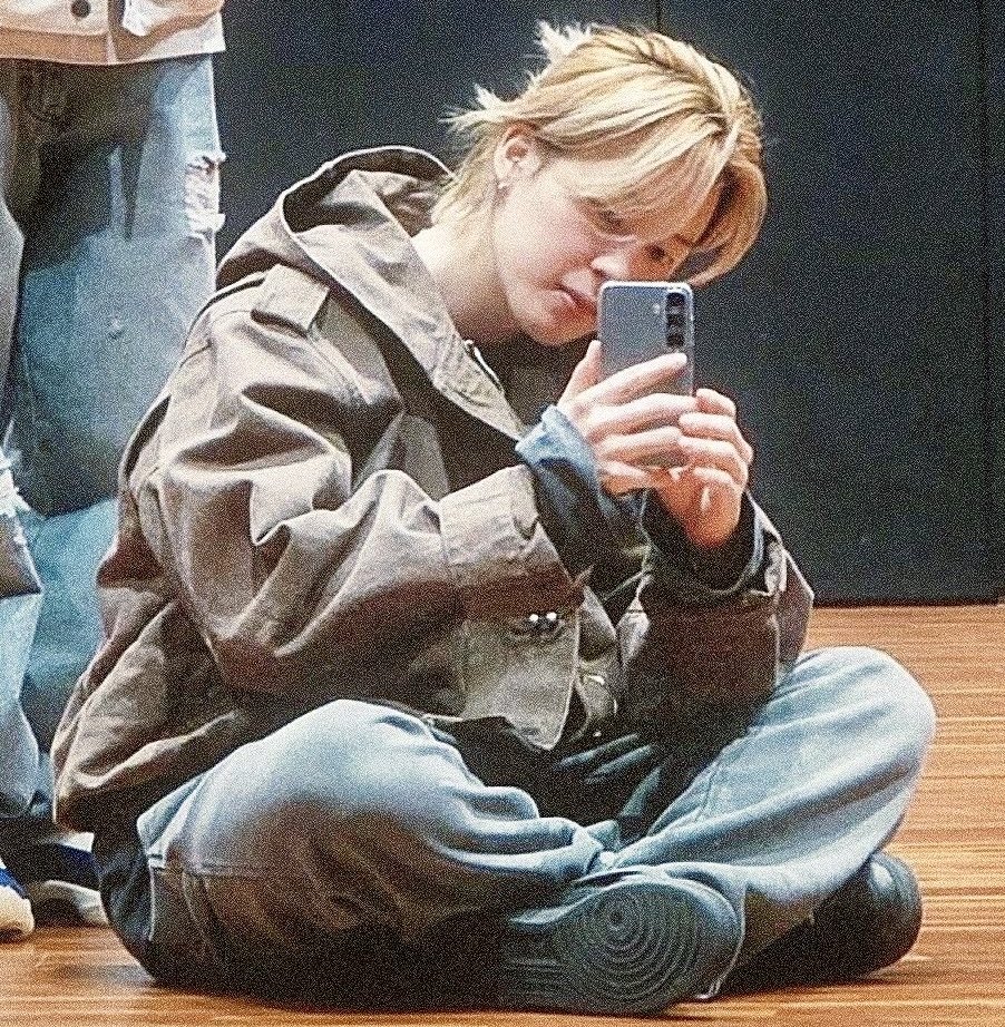 jiminourdiva's tweet image. Mama park is so real for loving jimins long hair the most bc this is literally the prettiest thing I’ve ever seen