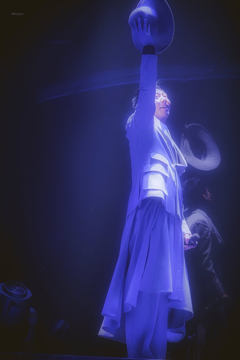 새벽 : 𝐃𝐢𝐥𝐮𝐜𝐮𝐥𝐮𝐦 tweet media