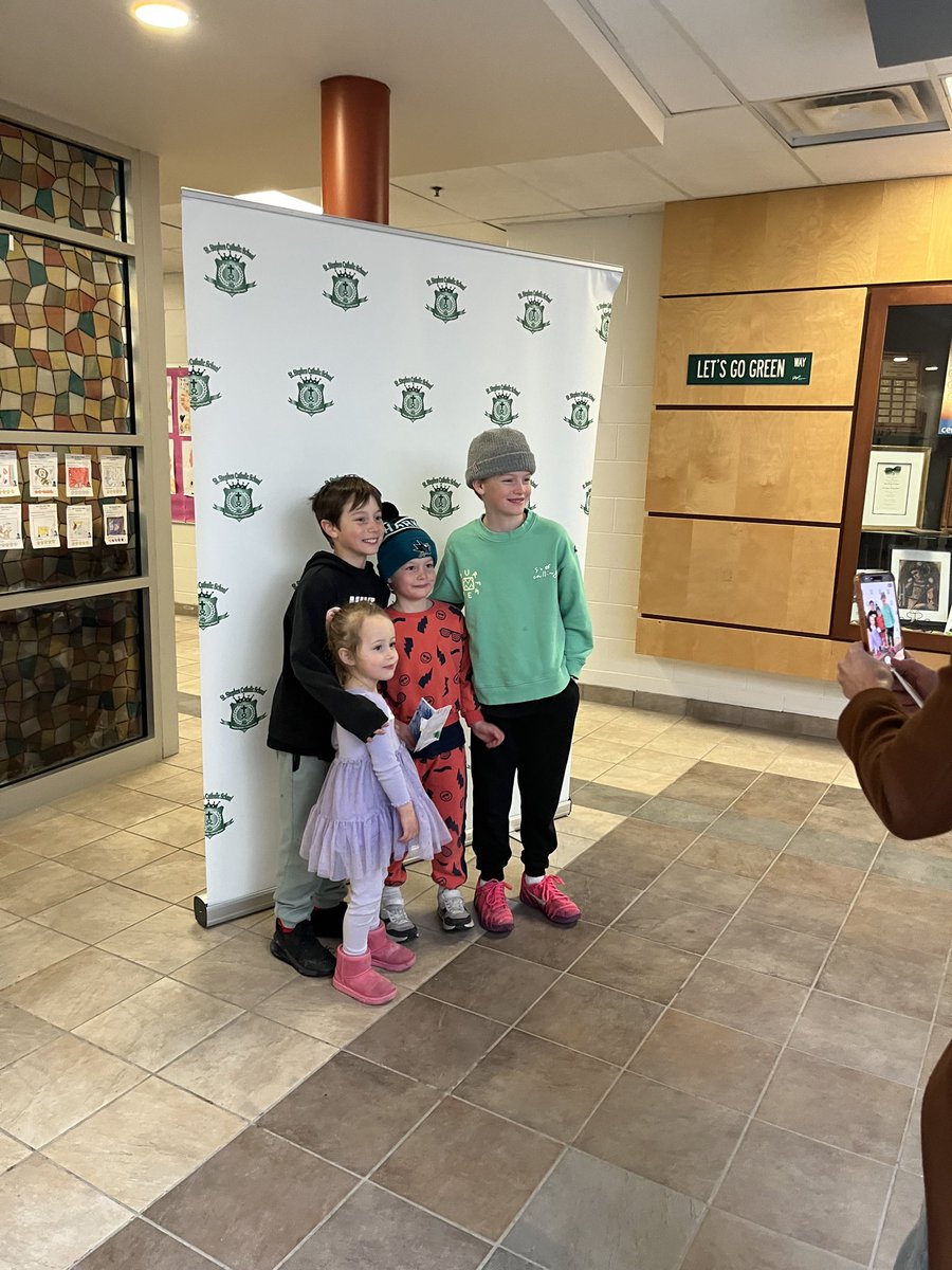 St. Stephen School tweet media