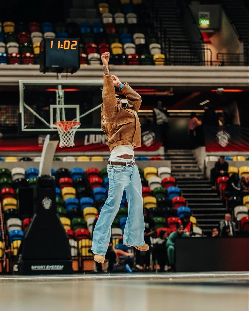 Lord KiDi tweet media