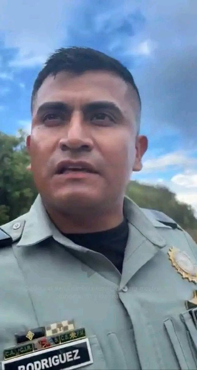 Alertan en <a href="/Ayto_Tulum/">Ayuntamiento de Tulum</a> a los motociclistas sobre estos dos elementos de la <a href="/GN_MEXICO_/">Guardia Nacional</a> quienes para extorsionarlos les siembran drogas.