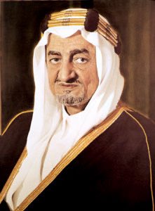 5tars2's tweet photo. 🚨 95٪ من الناس ما يعرفون هذا الـPrompt لإصلاح الصور القديمة.

يحول الصور التالفة أو الباهتة إلى صور واضحة وواقعية بجودة مذهلة باستخدام Gemini 🤯

الـPrompt 👇🪄
✨ALT

#Gemini #AI #الذكاء_الاصطناعي #تصميم https://t.co/9la7zPyLoG