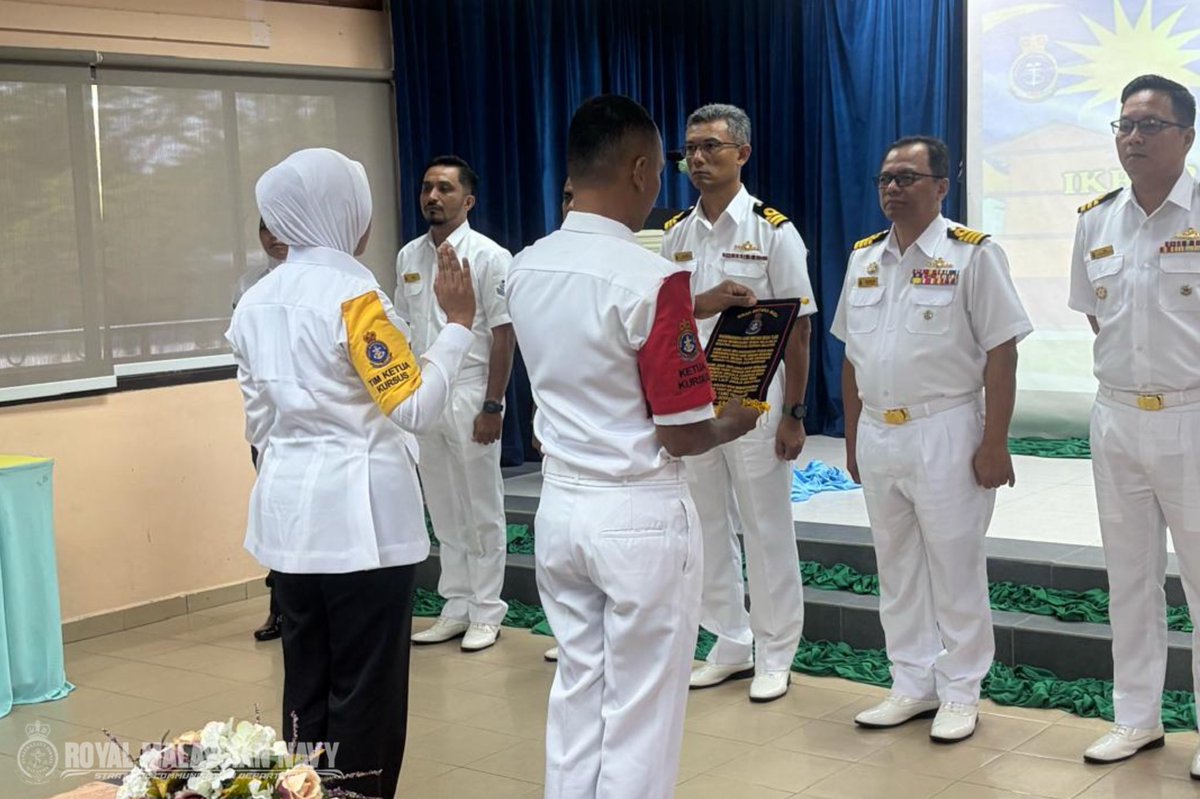 RMN Leadership Centre tweet media