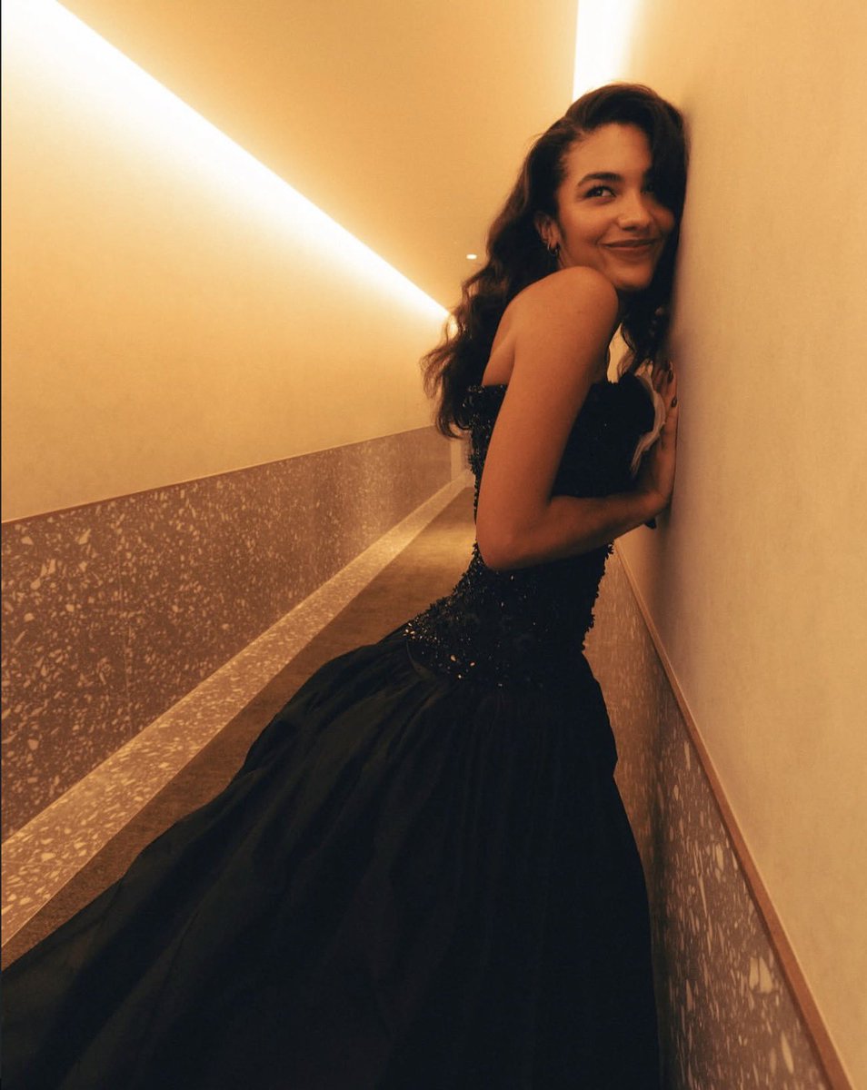 Island Records tweet media