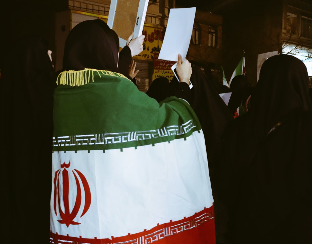 وطن، ناموسِ ماست و دفاع از آن، آیینِ ما. 
#خاک_مقدس
#تا_پای_جان_برای_ایران