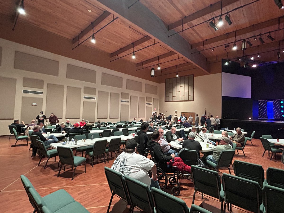 NikitaKoloff1's tweet photo. This morning the turnout at #TheHeights church in #BelmontNC was their largest to date (nearly 150). What an honour to speak to this community. Looking forward to preachin’ tomorrow at both services (9 & 10:30). See you then!! #KoloffForChristMinistries #KFCM #ManCamp #TGIF https://t.co/ilL1Q1LZi0