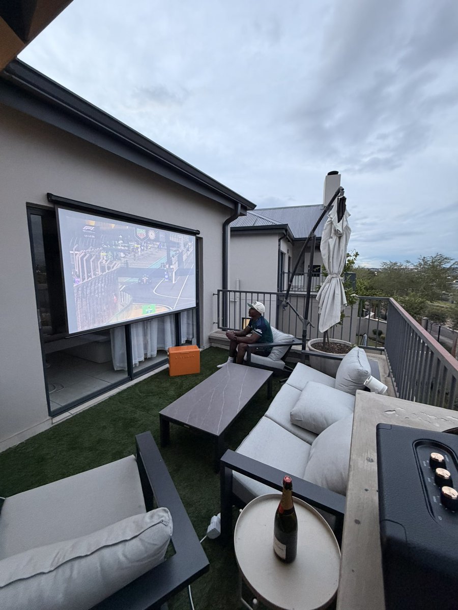 EPL game day 관련 SNS 이미지