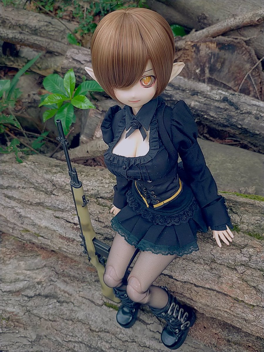 PlainLife tweet media