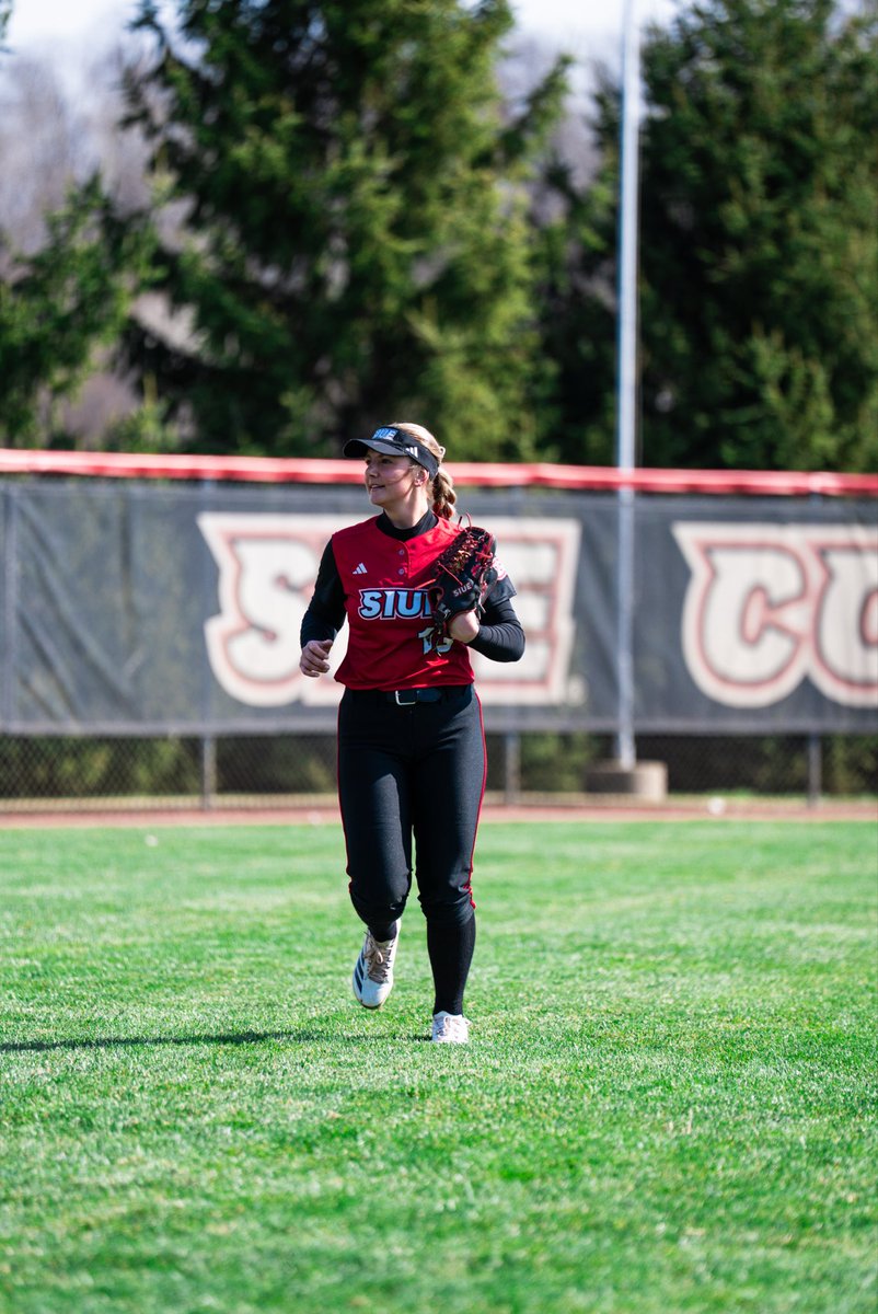 SIUE Softball tweet media