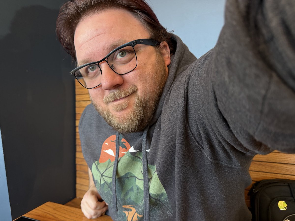 This Effin’ GM ➡️ Gary Con tweet media