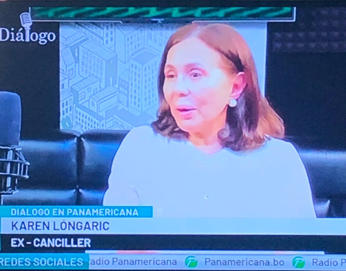Que grato fue tener a una gran diplomática como lo fue Karen Longaric a la cabeza de la Cancilleria, para llevar el diálogo fluido con nuestros vecinos. Muy lejos de Fernando Aramayo Carrasco, que anda perdido como todo el grupo de personas que acompañan a <a href="/Rodrigo_PazP/">Rodrigo Paz Pereira</a>  🤷🏻‍♂️