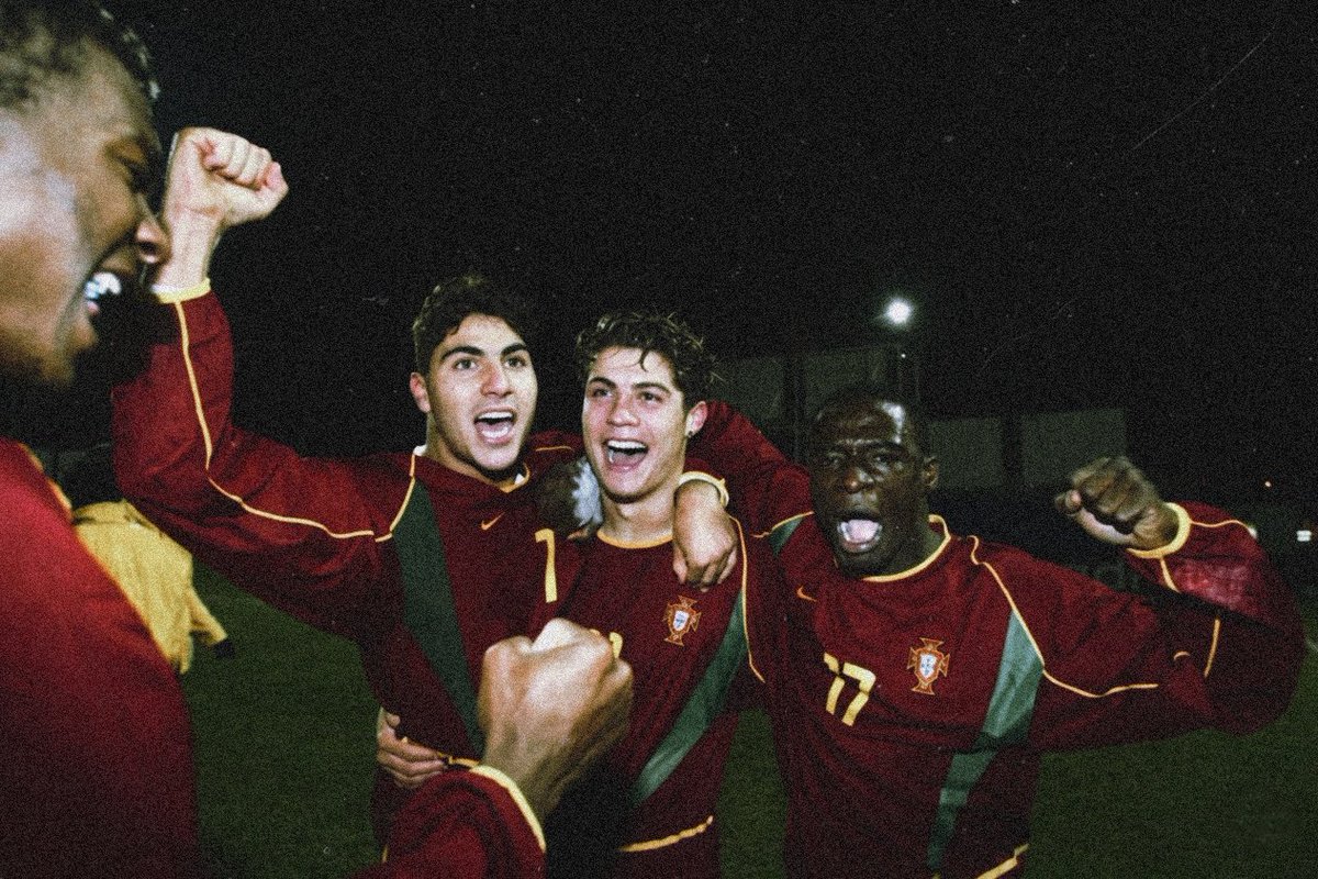 Cristiano &amp; Quaresma, 2002 .. 🎞️