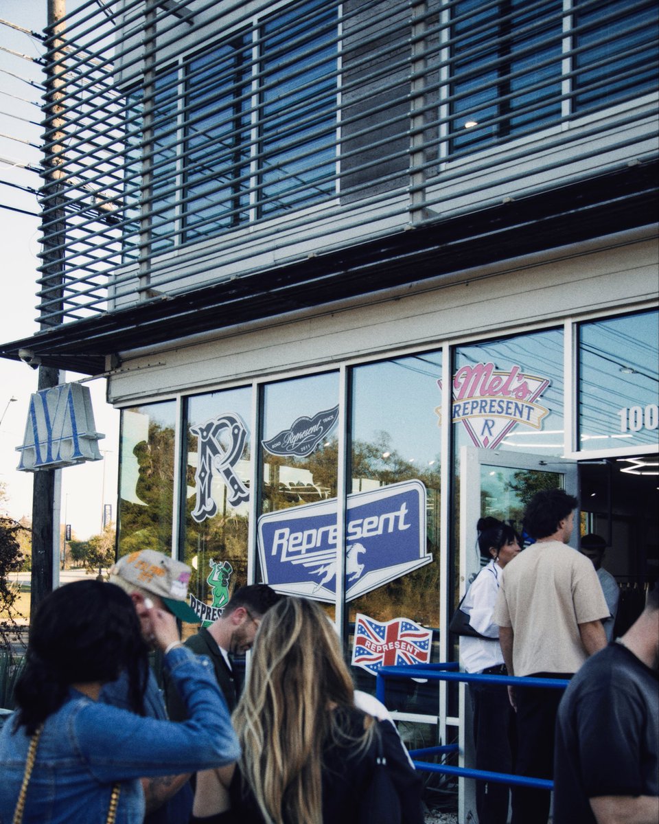 Represent Clo tweet media