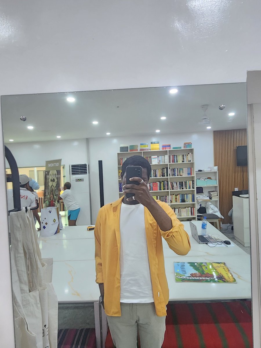 olayinka✨ tweet media